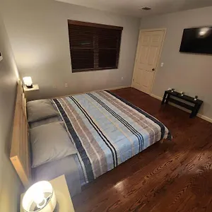 Luxury 2 Bed Apt, Mins To Nyc! Apartment